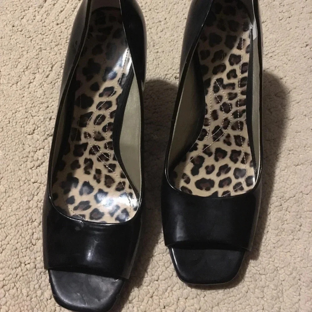 Peep  toe high heels